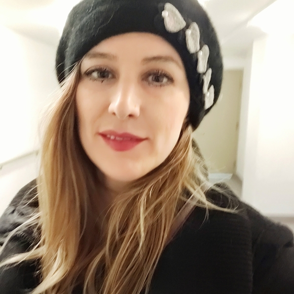 Meet your Posher, Agnieszka - Picture 2 of 2